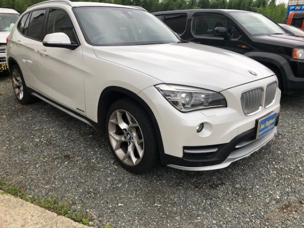 2015　BMW　X1　SDrive 1.8i シロ　入庫致しました。